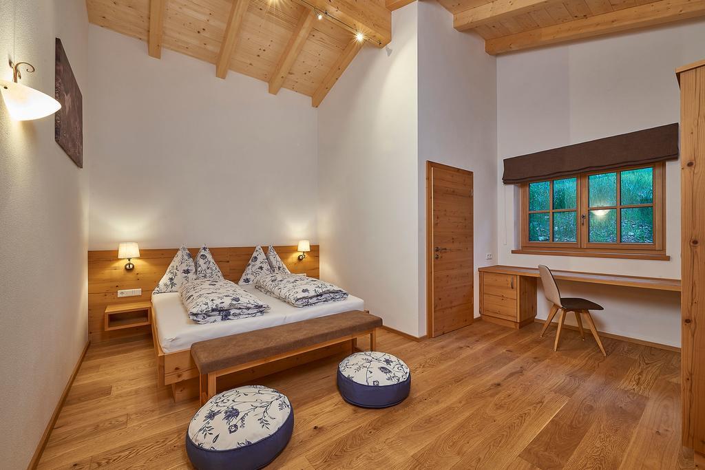 Berg- & Seeblick Pfefferbauer Zell am See Room photo